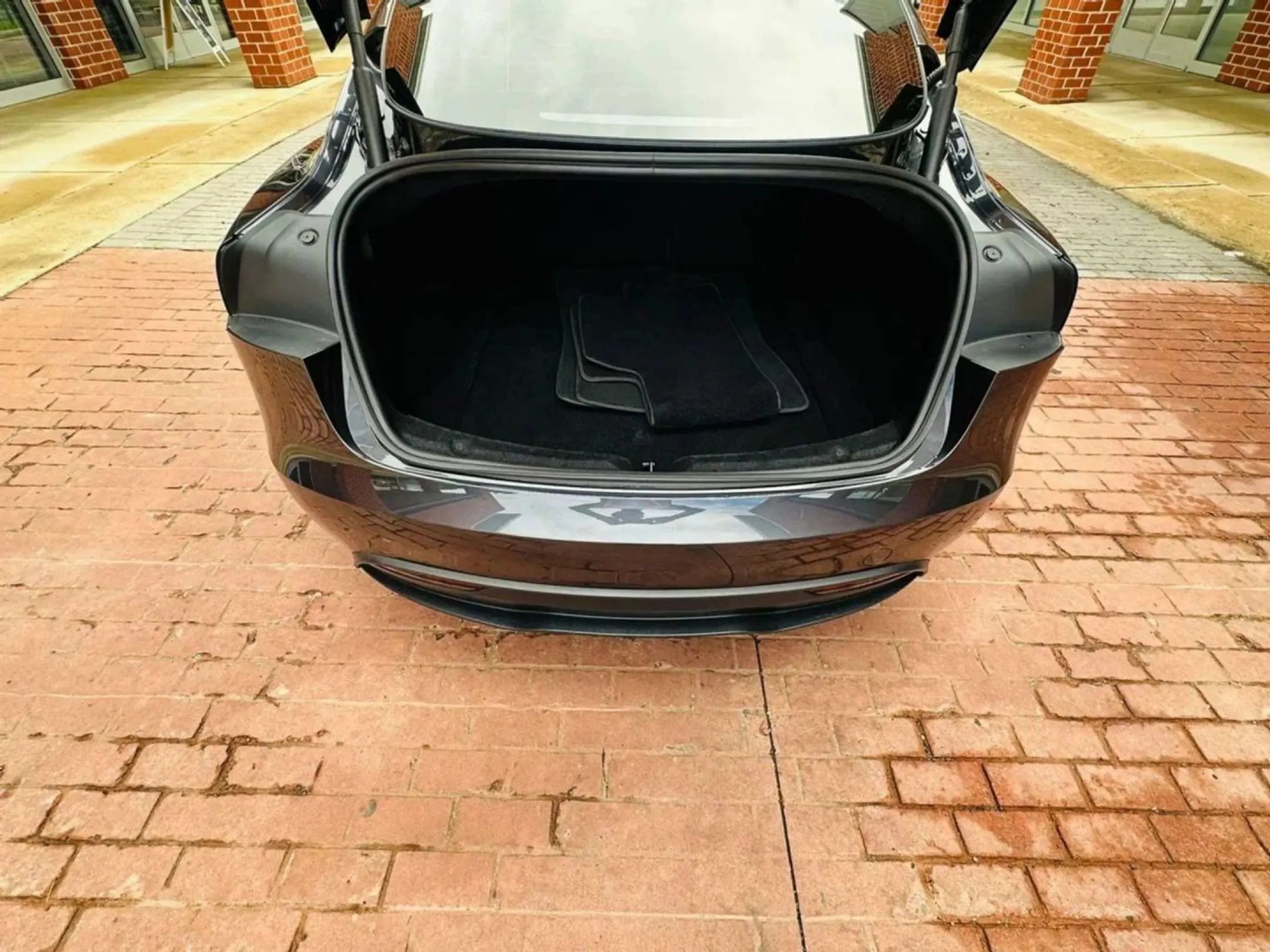 Used 2025 Tesla Model 3 Long Range AWD/4WD image 15