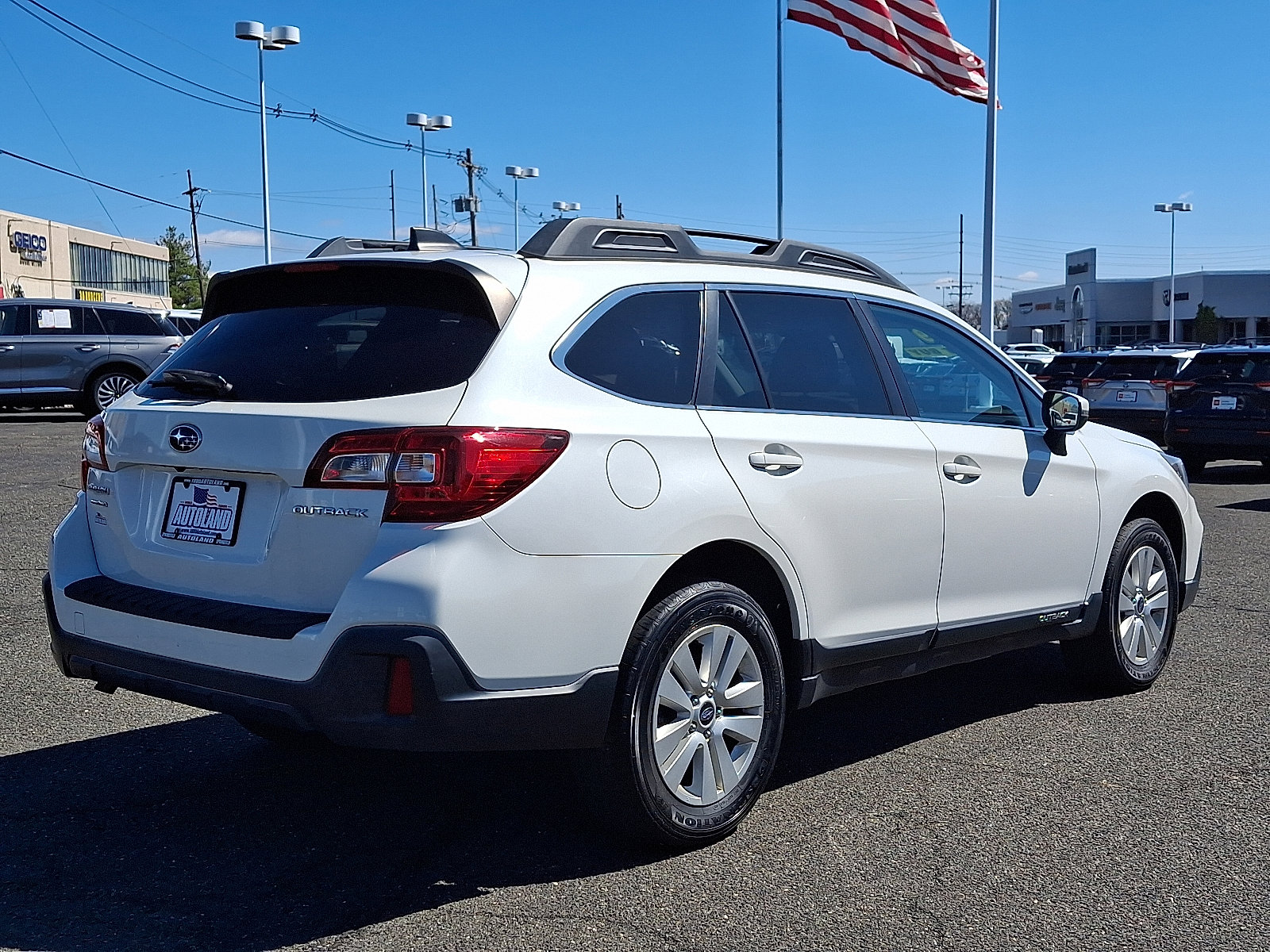 Used 2019 Subaru Outback 2.5i Premium image 7