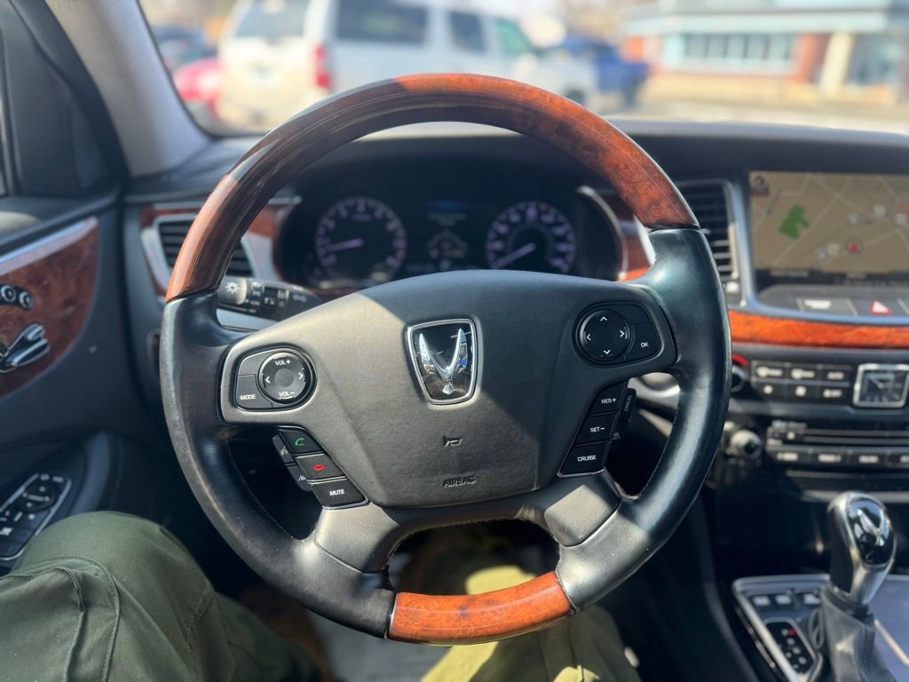 Used 2014 Hyundai Equus Signature RWD image 39