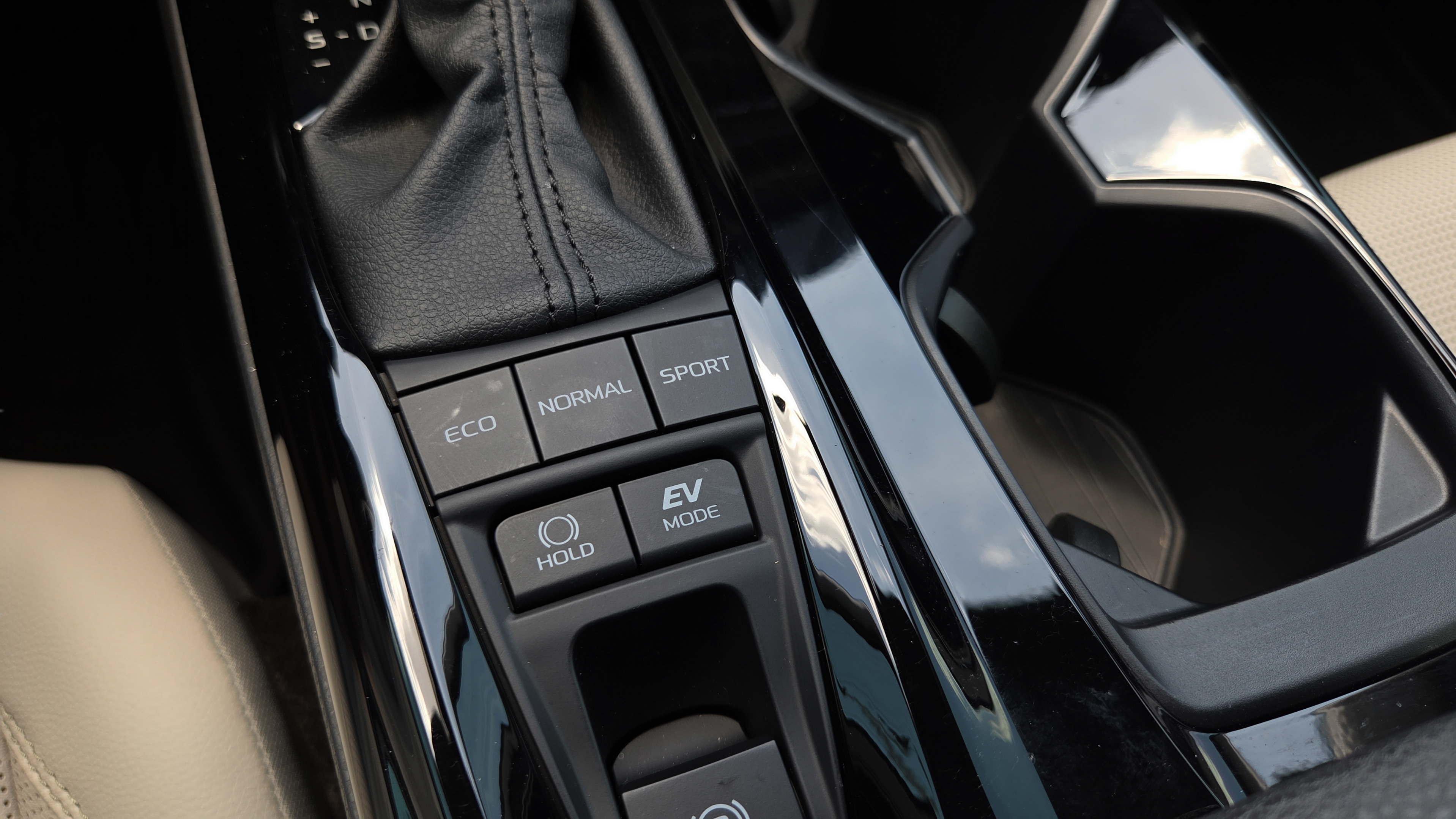 Certified 2026 Toyota Camry XLE FWD image 24