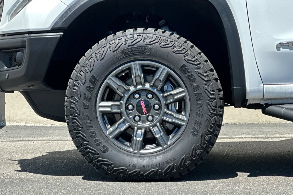 Used 2024 GMC Sierra 1500 AT4X AWD/4WD image 28