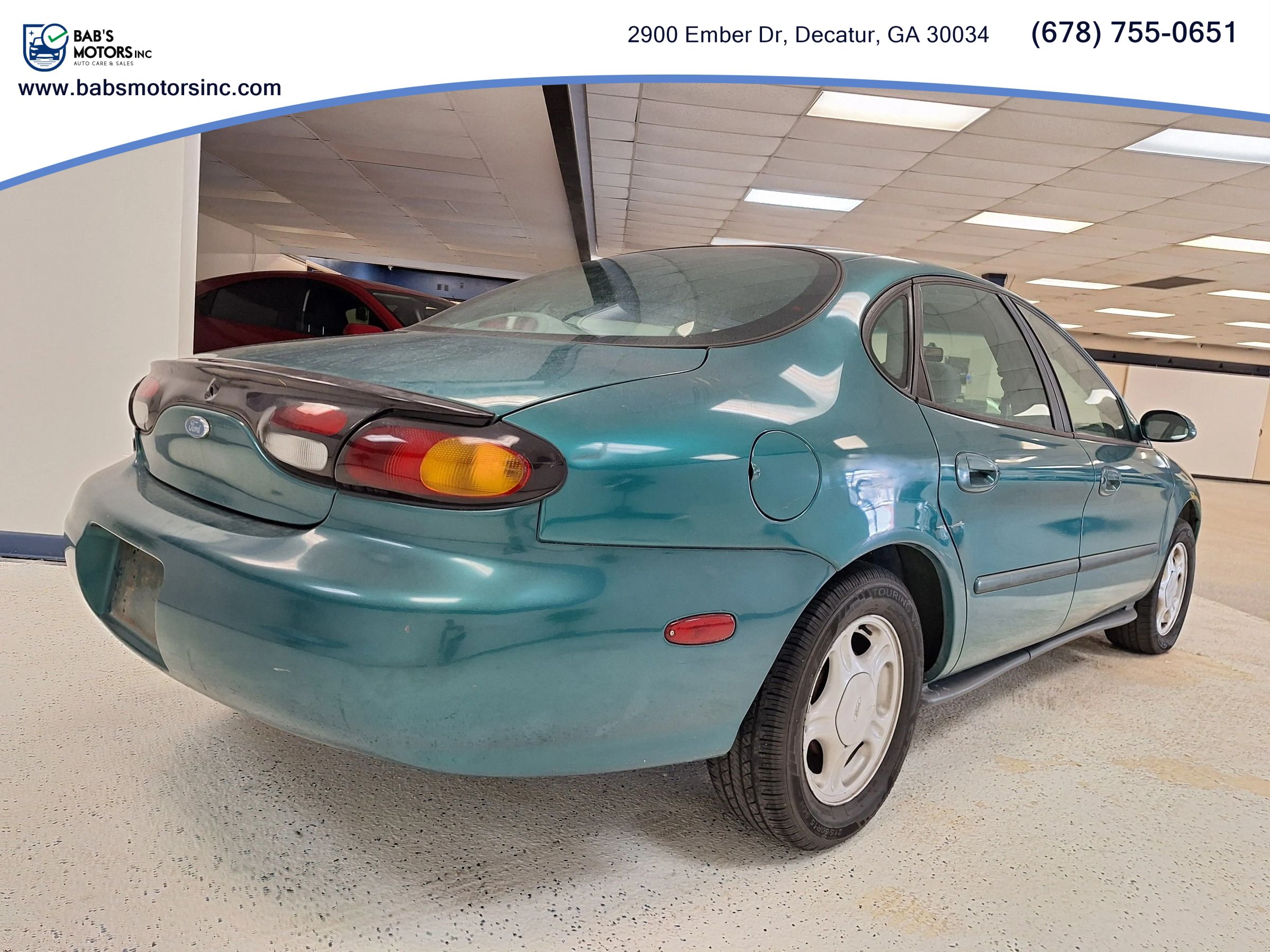 Used 1997 Ford Taurus GL FWD image 10