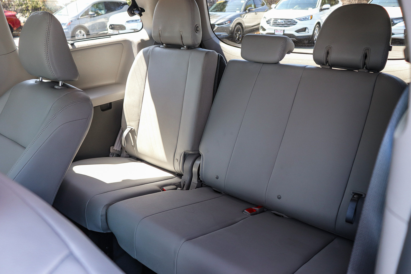 Certified 2019 Toyota Sienna XLE w/ XLE Navigation Package FWD image 22