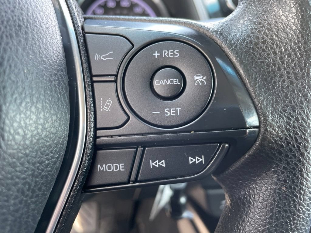 Used 2019 Toyota Camry LE FWD image 20