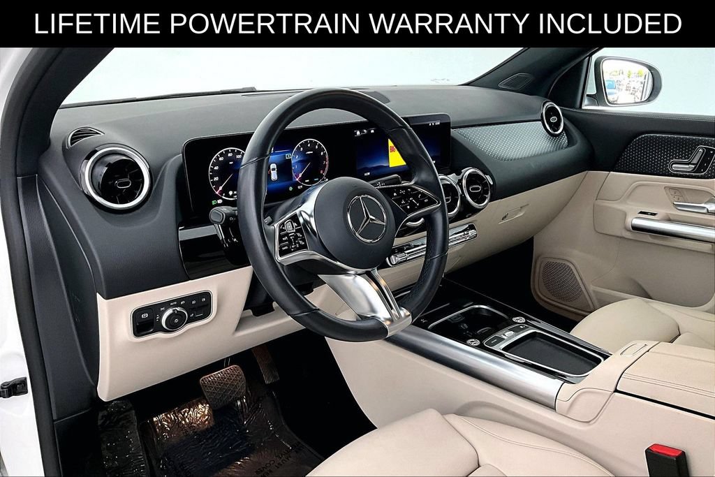 Used 2025 Mercedes-Benz GLA 250 4MATIC image 16