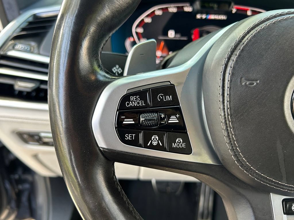 Used 2021 BMW X7 M50i AWD/4WD image 23