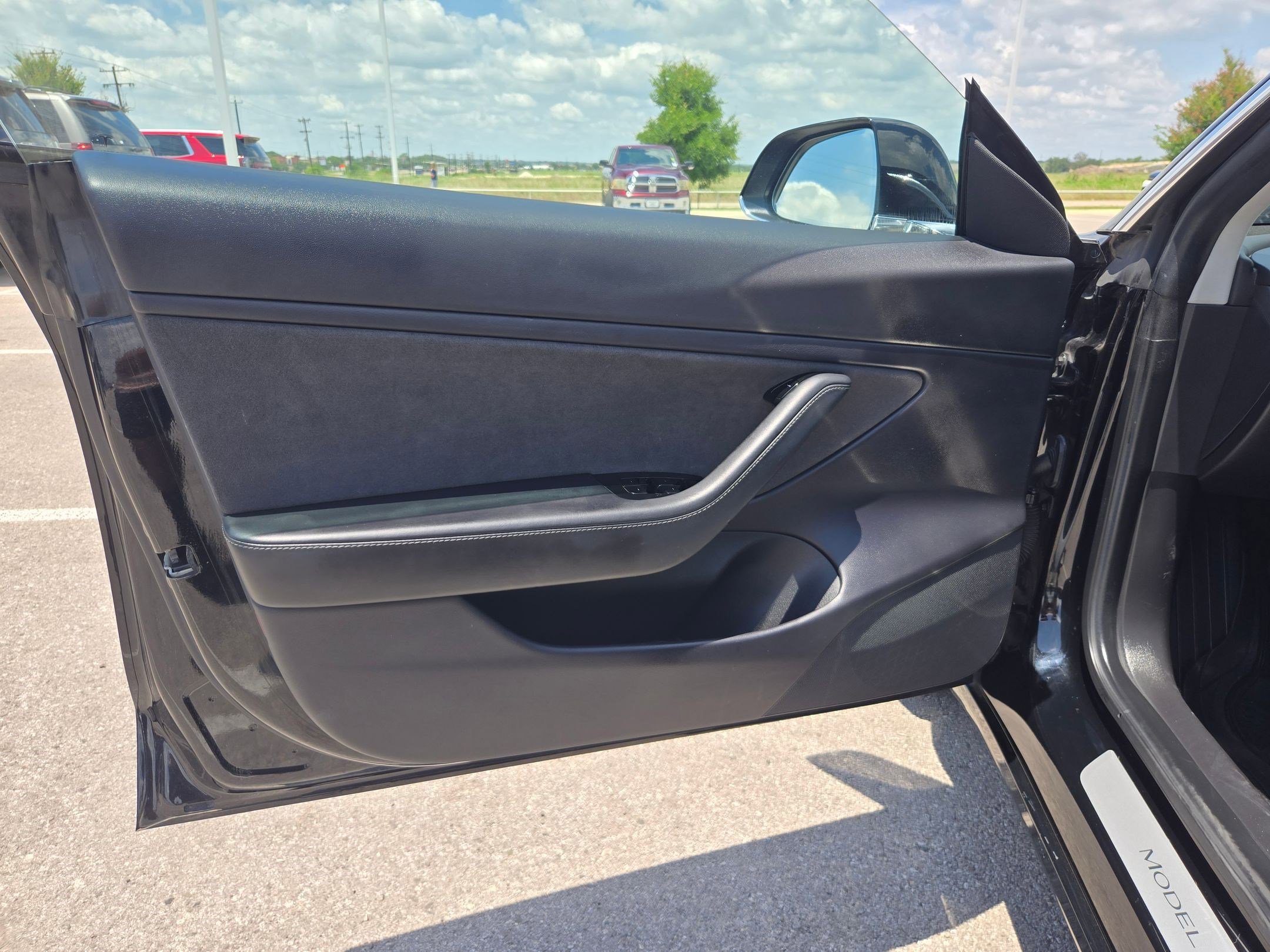 Used 2019 Tesla Model 3 RWD image 12