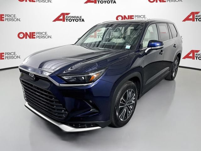 Certified 2025 Toyota Grand Highlander AWD Hybrid image 4