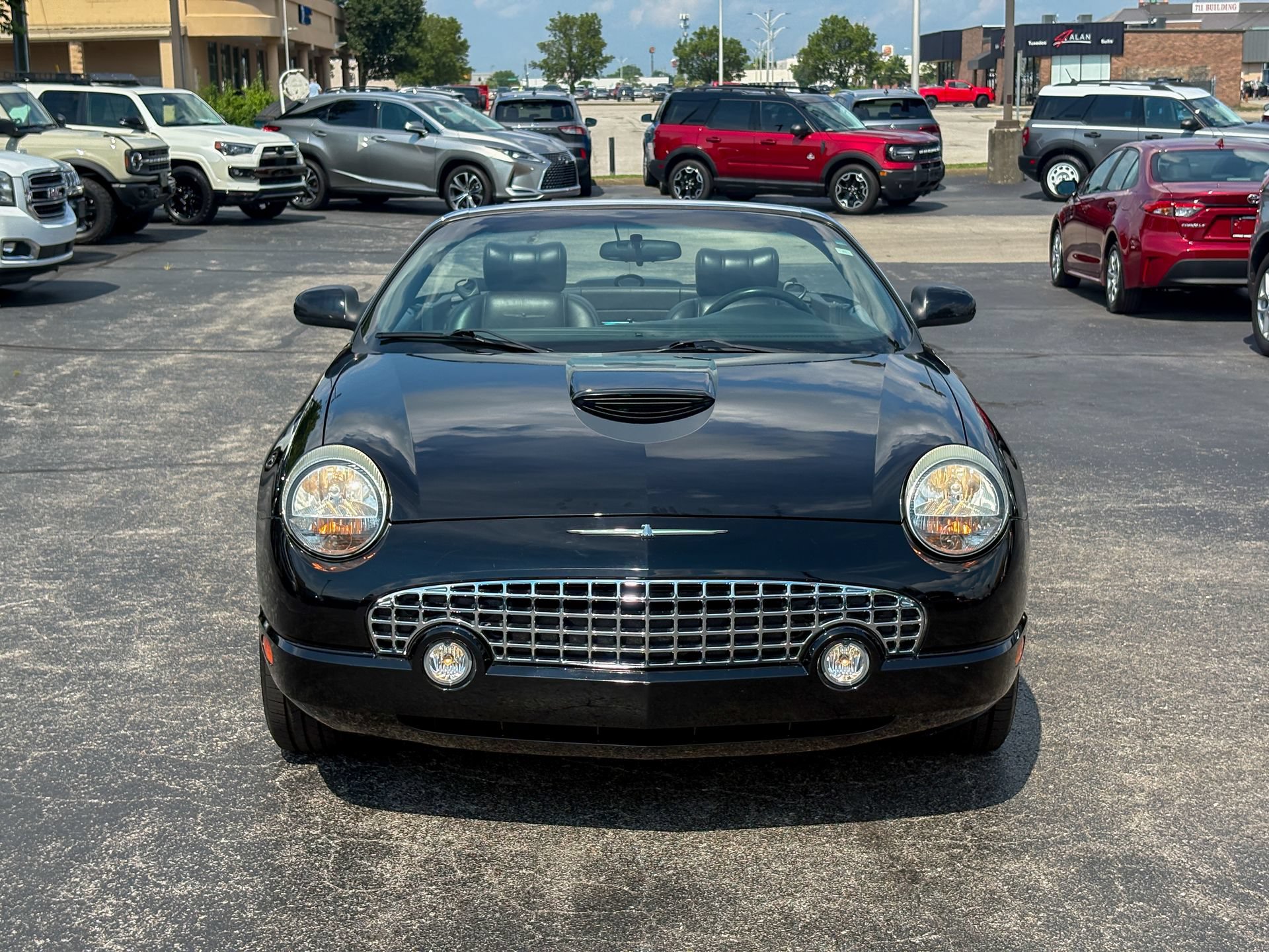Used 2002 Ford Thunderbird RWD image 4