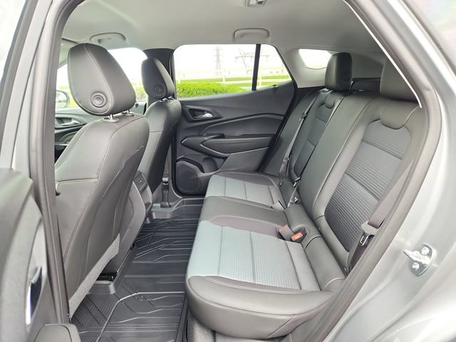 New 2026 Chevrolet Trax LT w/ Driver Confidence Package FWD image 15