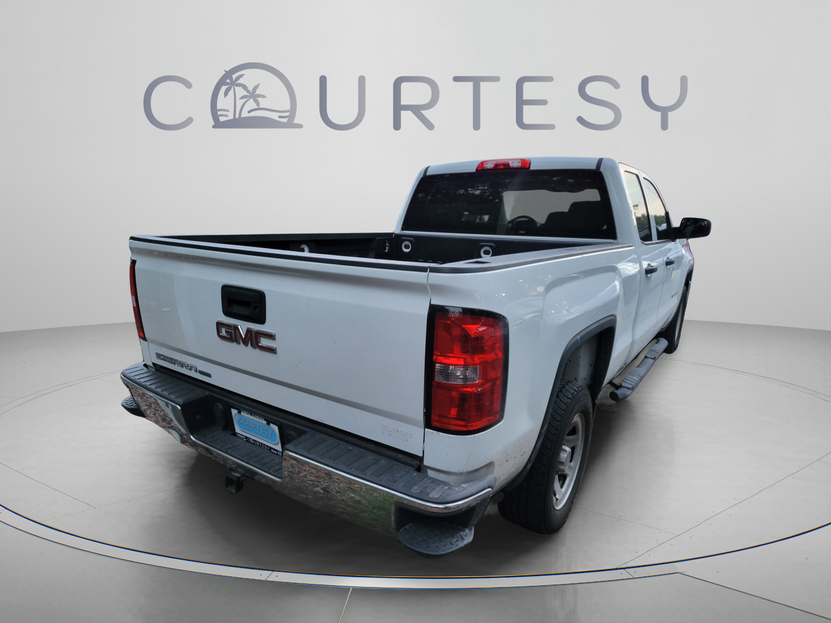 Used 2019 GMC Sierra 1500 Limited w/ Sierra Convenience Package RWD image 3