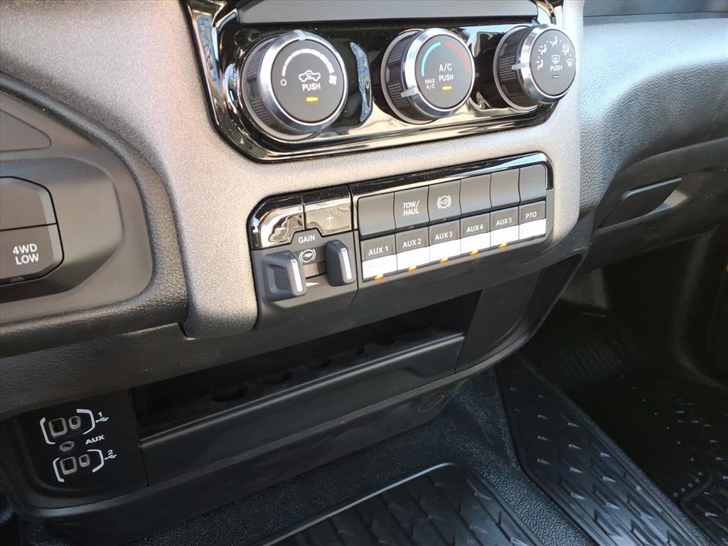 New 2026 RAM 5500 Tradesman AWD/4WD image 37