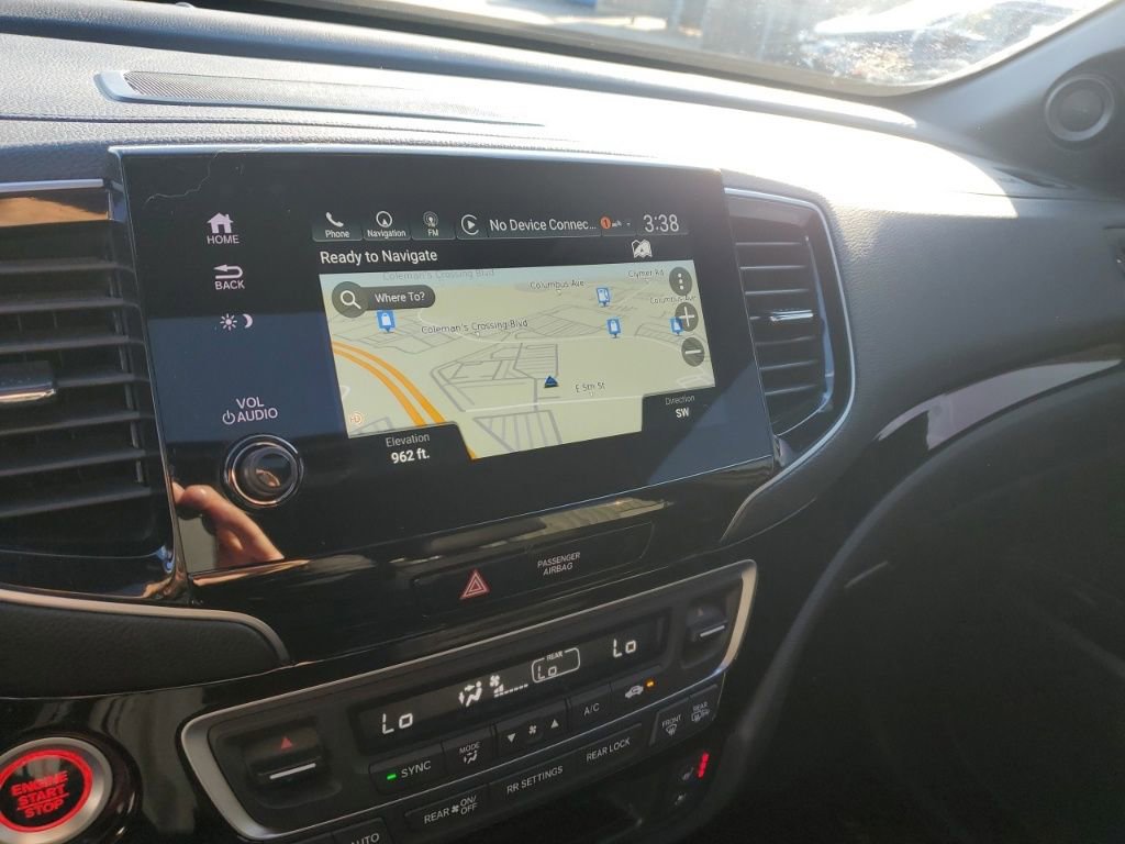 Certified 2024 Honda Passport Black Edition image 19