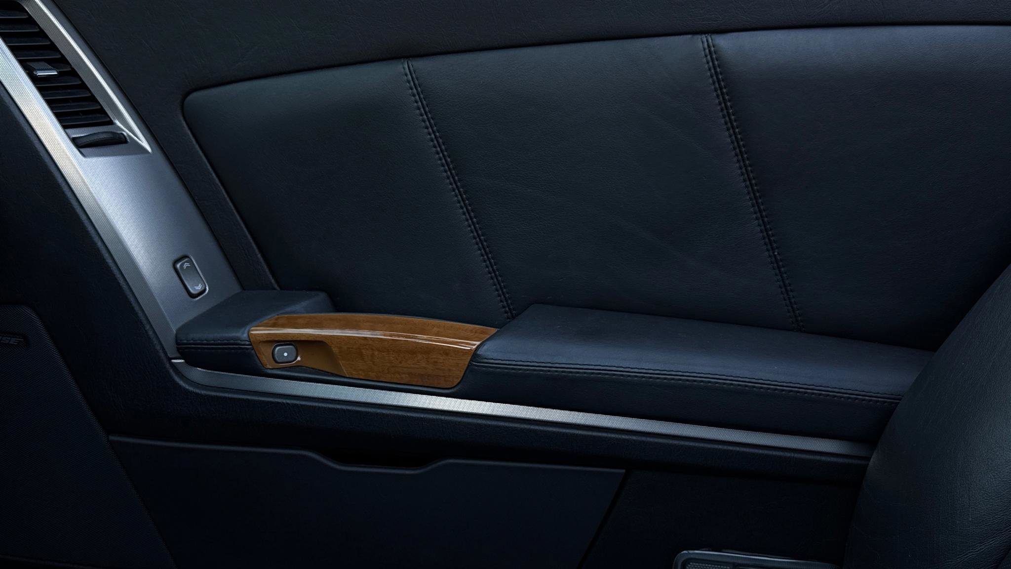 Used 2004 Cadillac XLR image 21