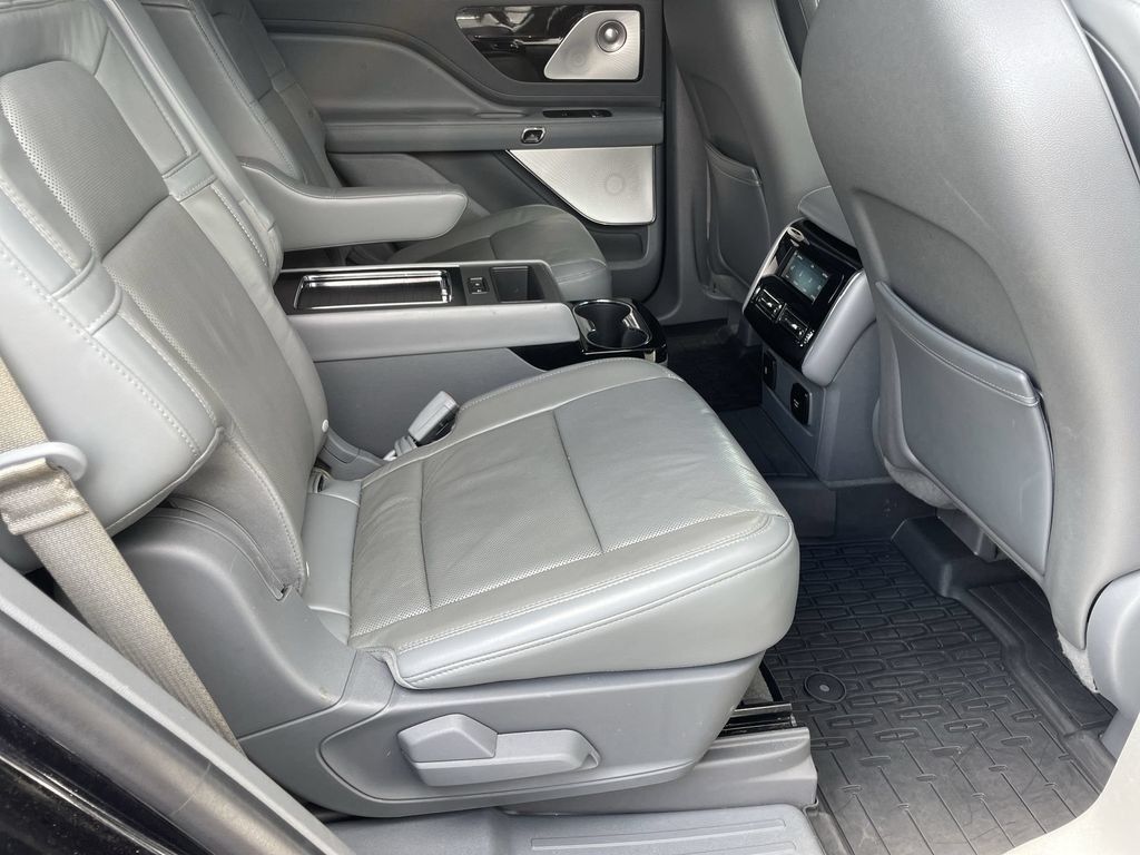 Used 2020 Lincoln Aviator Reserve w/ Equipment Group 202A AWD/4WD image 24