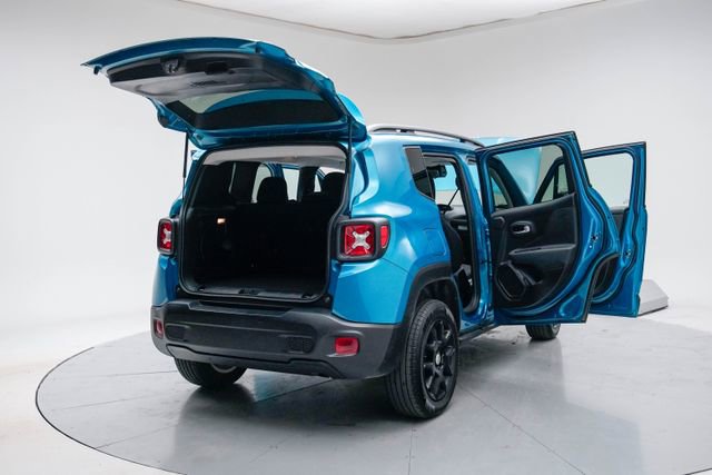 Used 2022 Jeep Renegade Latitude w/ Sun/Sound Group image 22