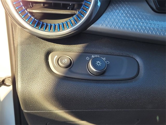 New 2026 Chevrolet Trax LT w/ Driver Confidence Package image 15