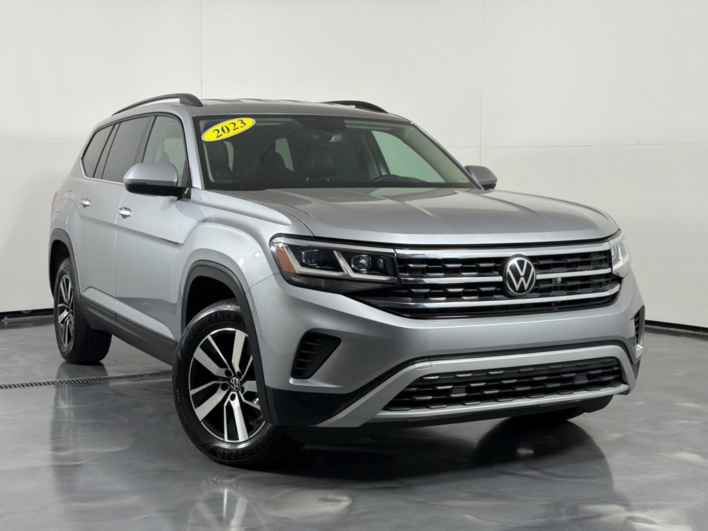 Used 2023 Volkswagen Atlas SE FWD image 2