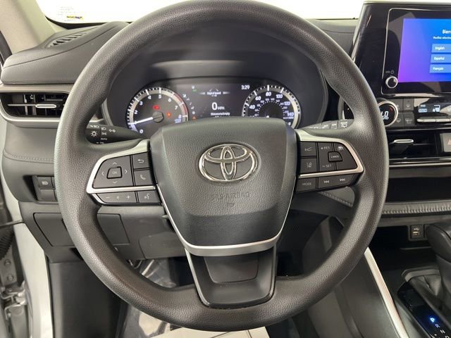 Used 2023 Toyota Highlander L FWD image 21