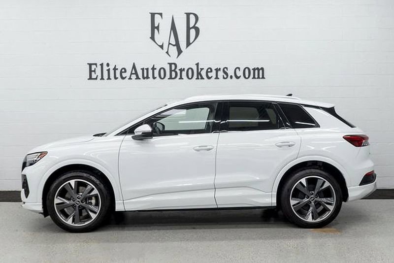 Used 2022 Audi Q4 e-tron Prestige image 2