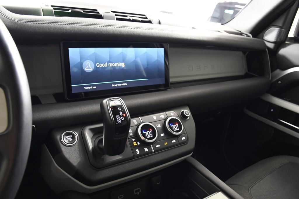 Used 2020 Land Rover Defender 110 First Edition AWD/4WD image 32