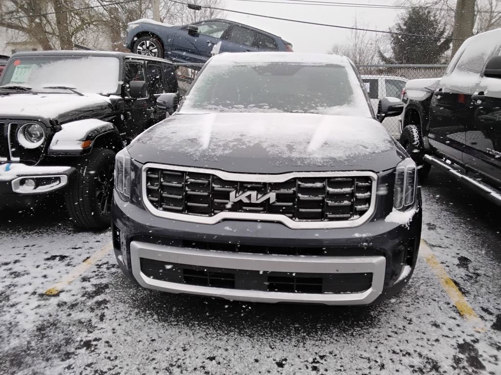 Used 2024 Kia Telluride S w/ S Sunroof Package image 12