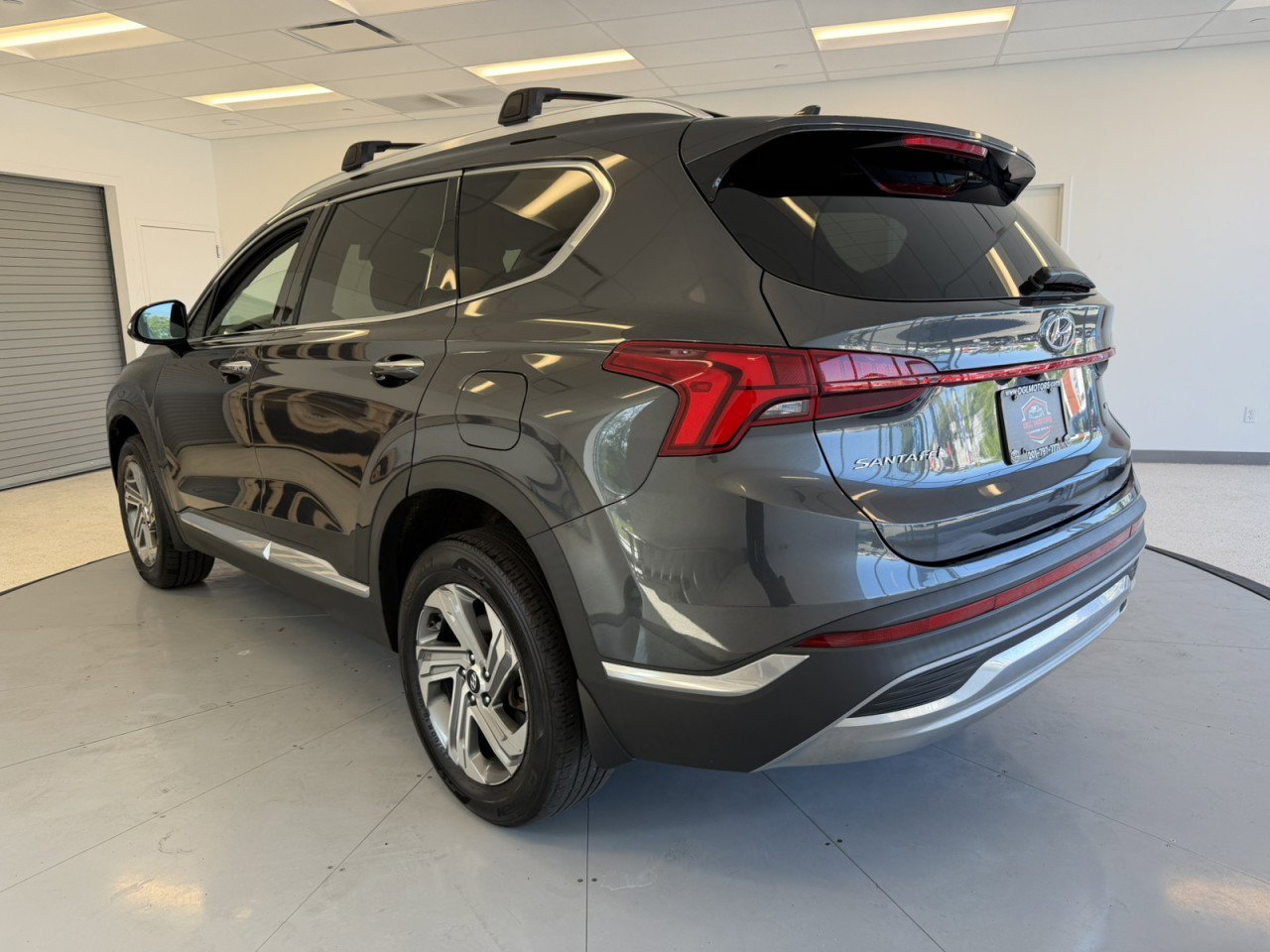 Used 2022 Hyundai Santa Fe SEL w/ Convenience + Premium Package AWD/4WD image 5
