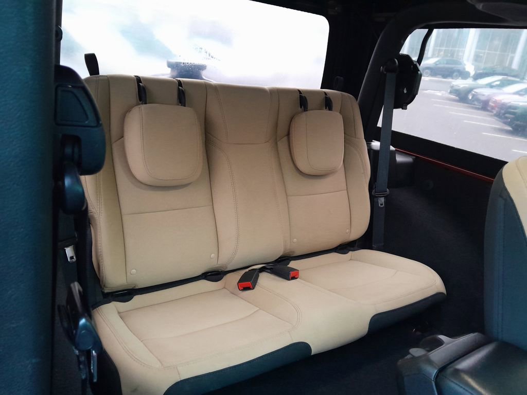 Used 2021 Jeep Wrangler Sport S image 35