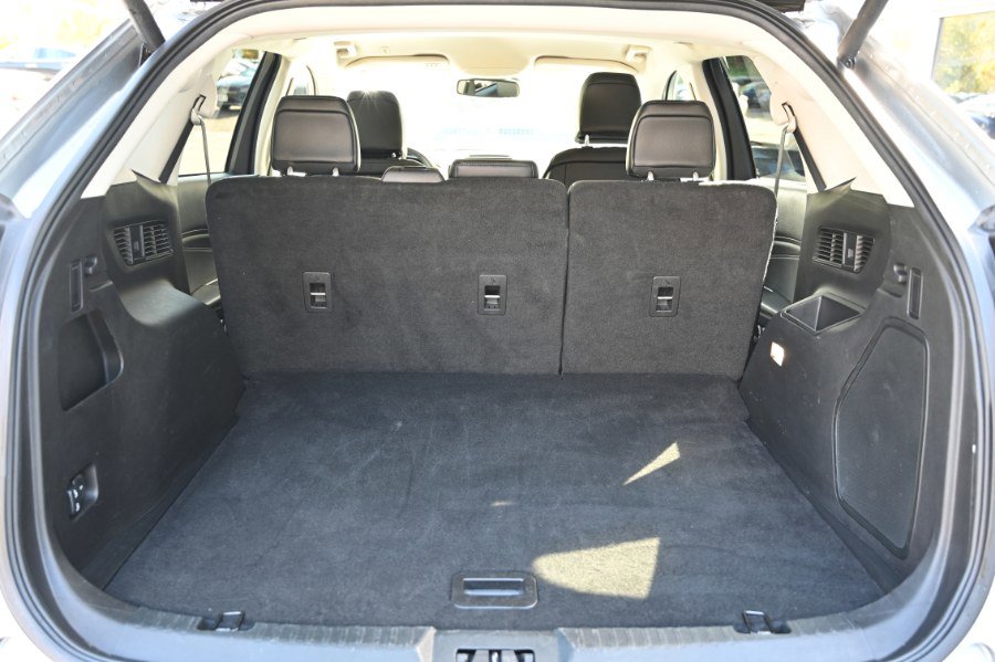 Used 2024 Ford Edge Titanium image 18