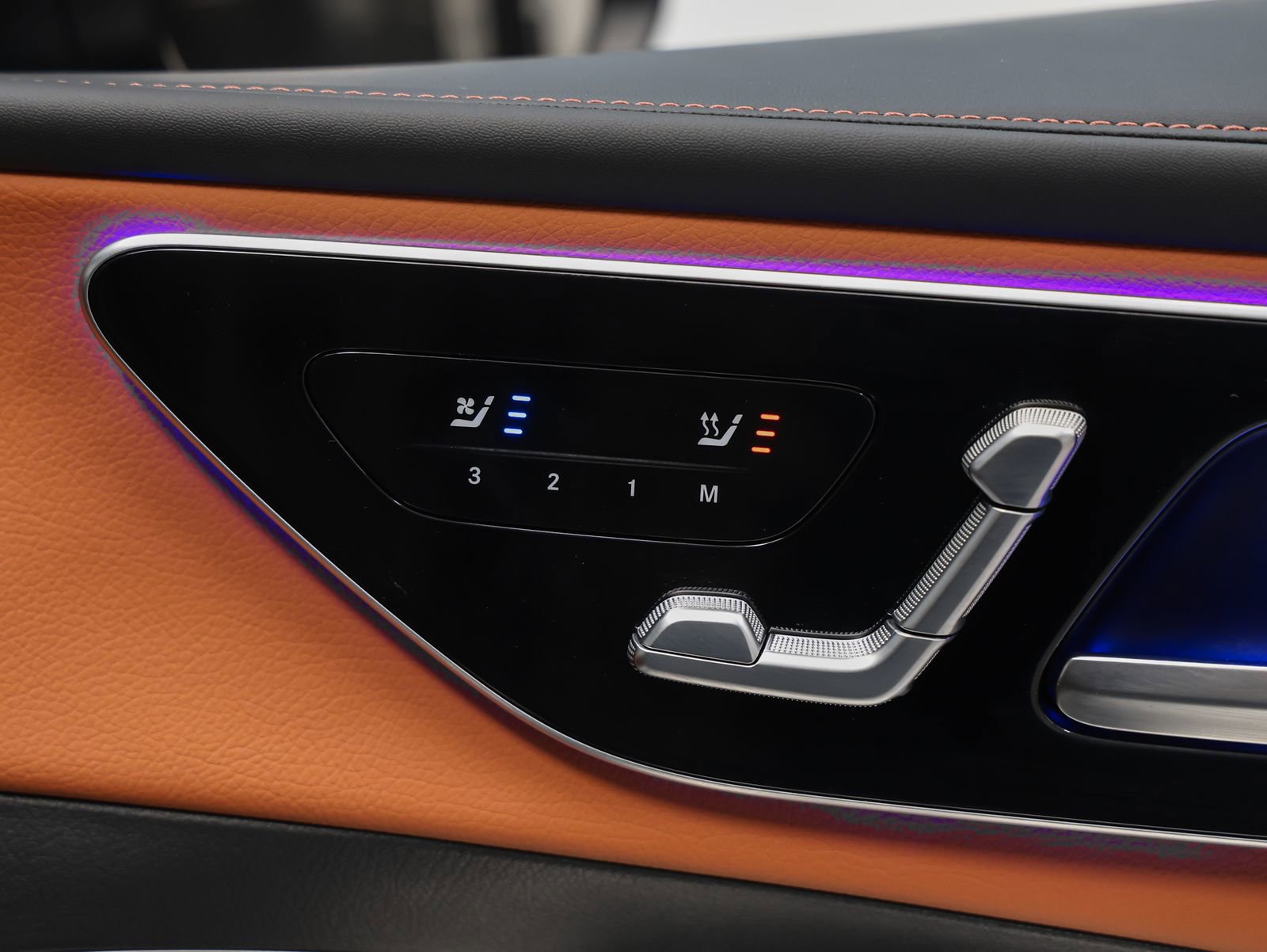 Used 2024 Mercedes-Benz GLC 300 image 24