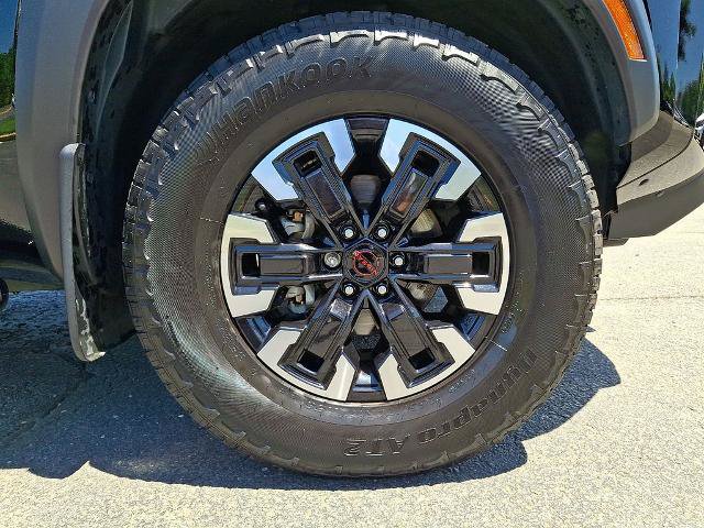 Certified 2024 Nissan Frontier PRO-4X w/ Technology Package AWD/4WD image 10