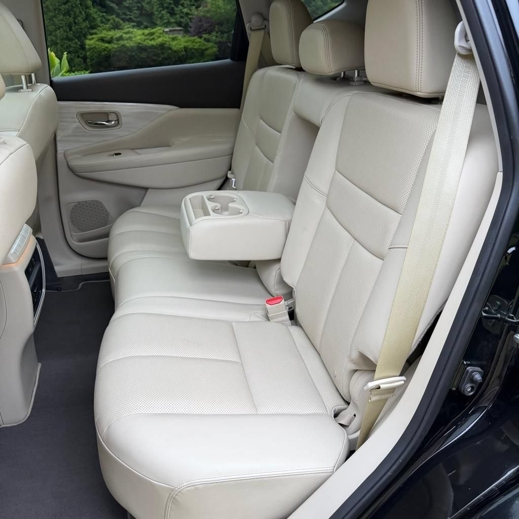 Used 2016 Nissan Murano Platinum w/ Platinum Technology Package FWD image 19