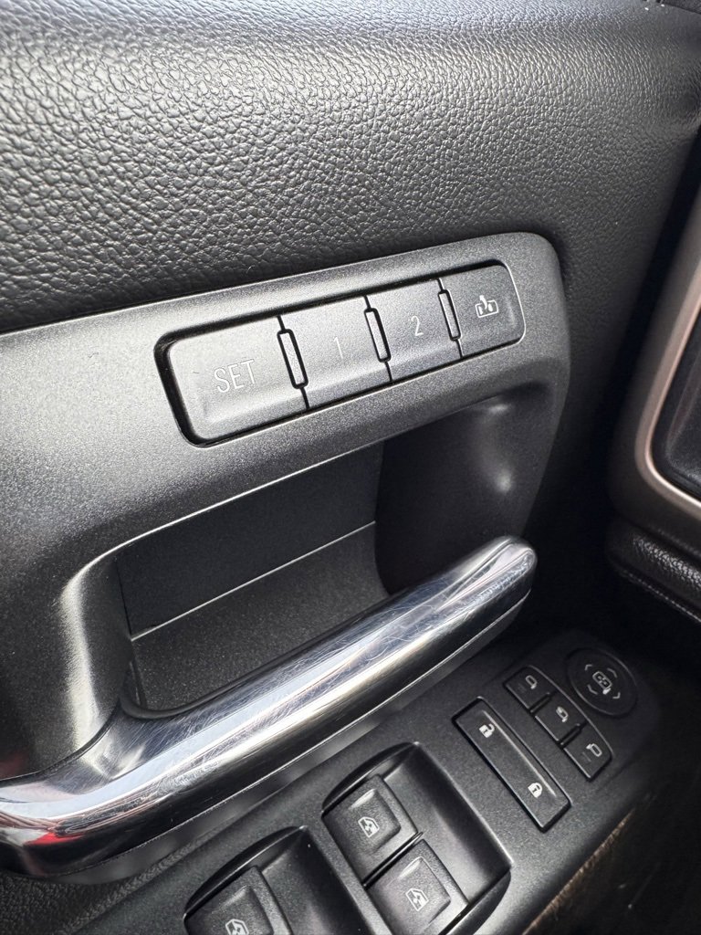 Used 2015 GMC Sierra 2500 Denali w/ Duramax Plus Package image 24