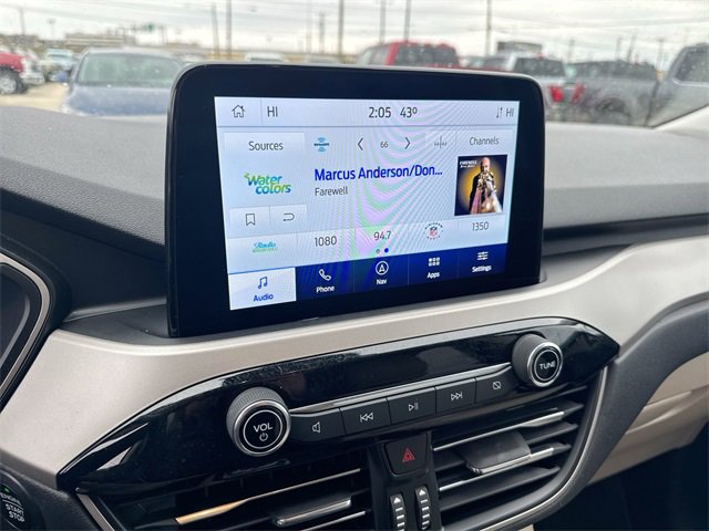 Used 2022 Ford Escape SEL image 16