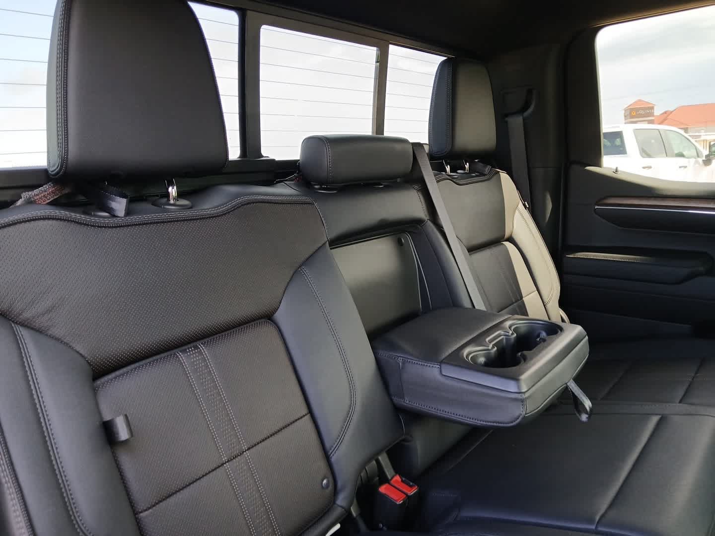 Used 2023 Chevrolet Silverado 1500 High Country w/ High Country Premium Package AWD/4WD image 86