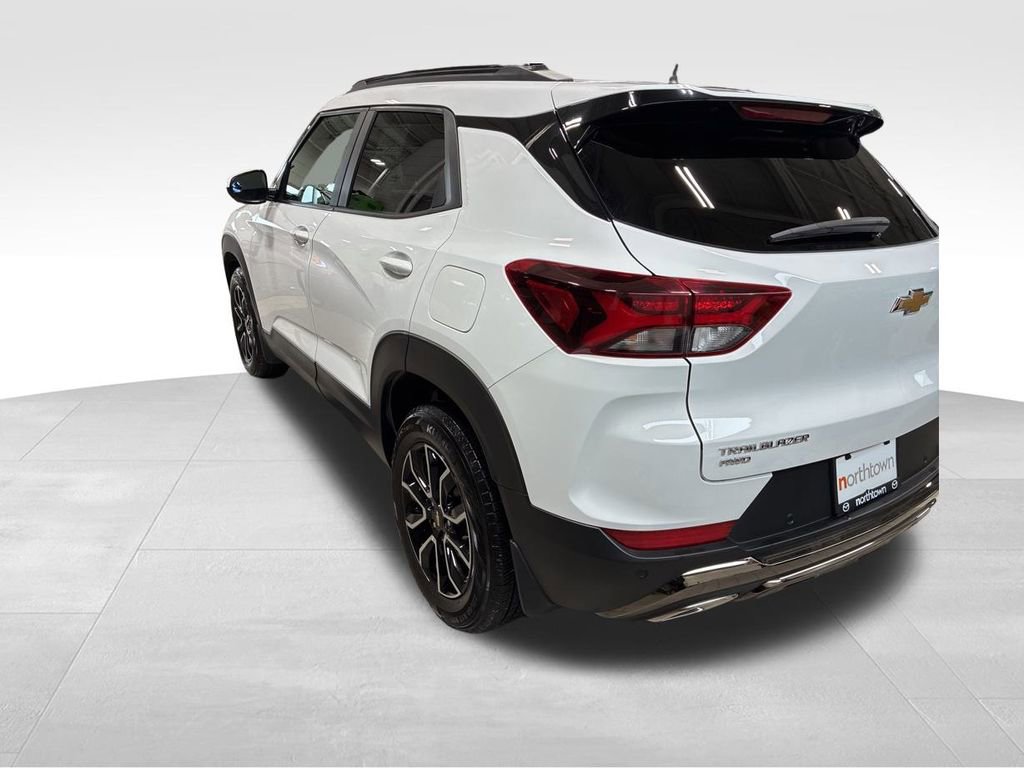 Used 2023 Chevrolet TrailBlazer ACTIV w/ Convenience Package image 9