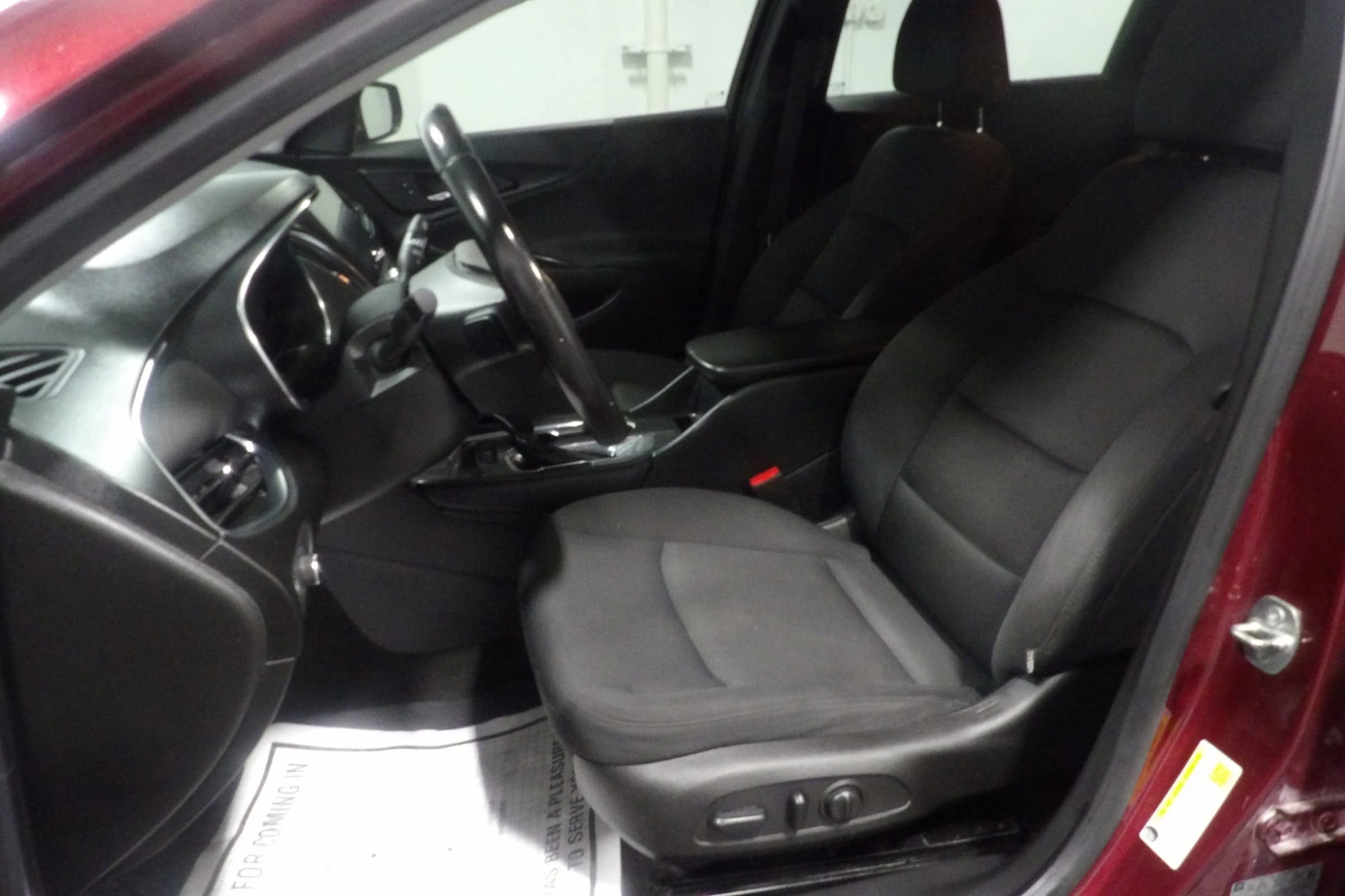 Used 2016 Chevrolet Malibu LT image 13