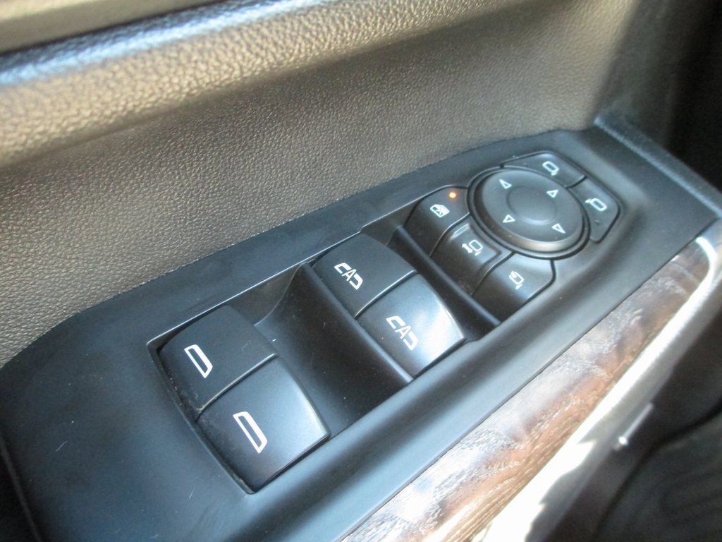 Used 2020 GMC Sierra 3500 Denali w/ Denali Ultimate Package image 29