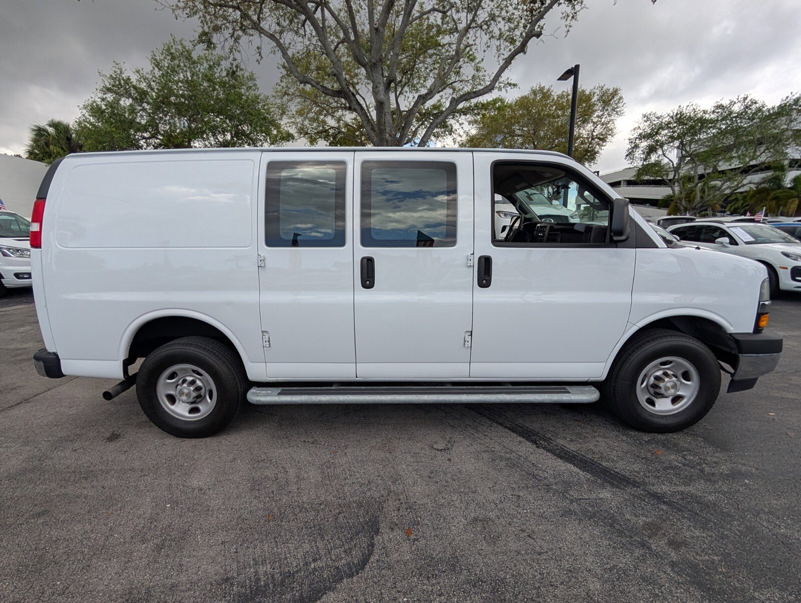 Used 2024 Chevrolet Express 2500 w/ Driver Convenience Package image 13