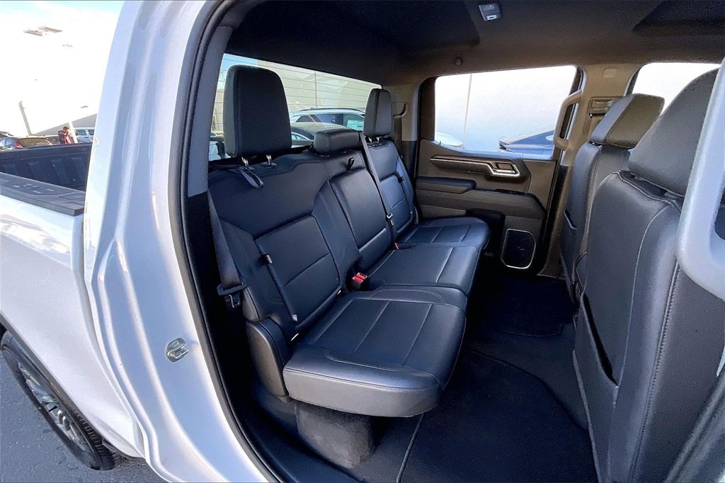 Used 2025 GMC Sierra 1500 SLT image 26