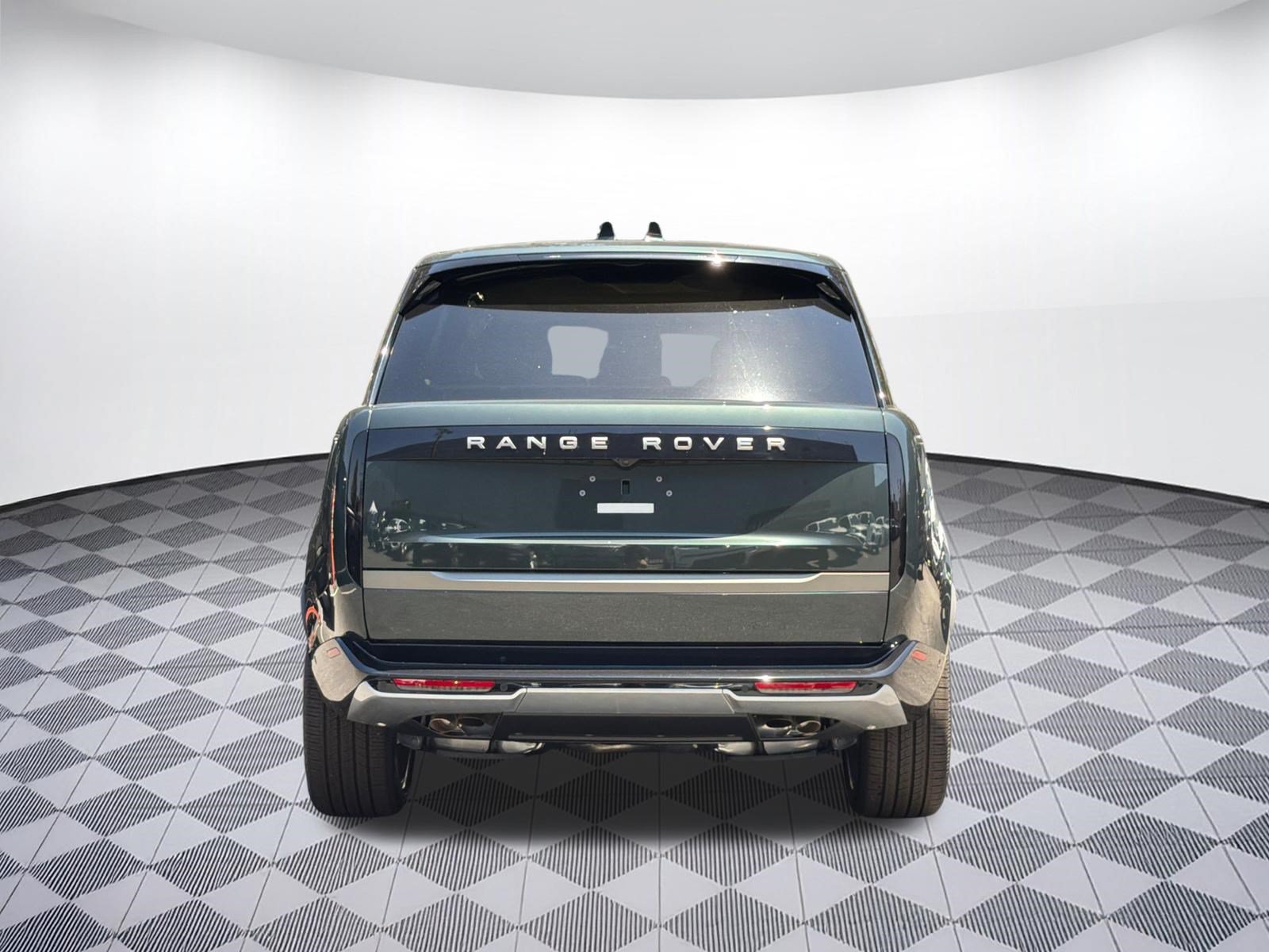 New 2026 Land Rover Range Rover Long Wheelbase SE AWD/4WD image 9