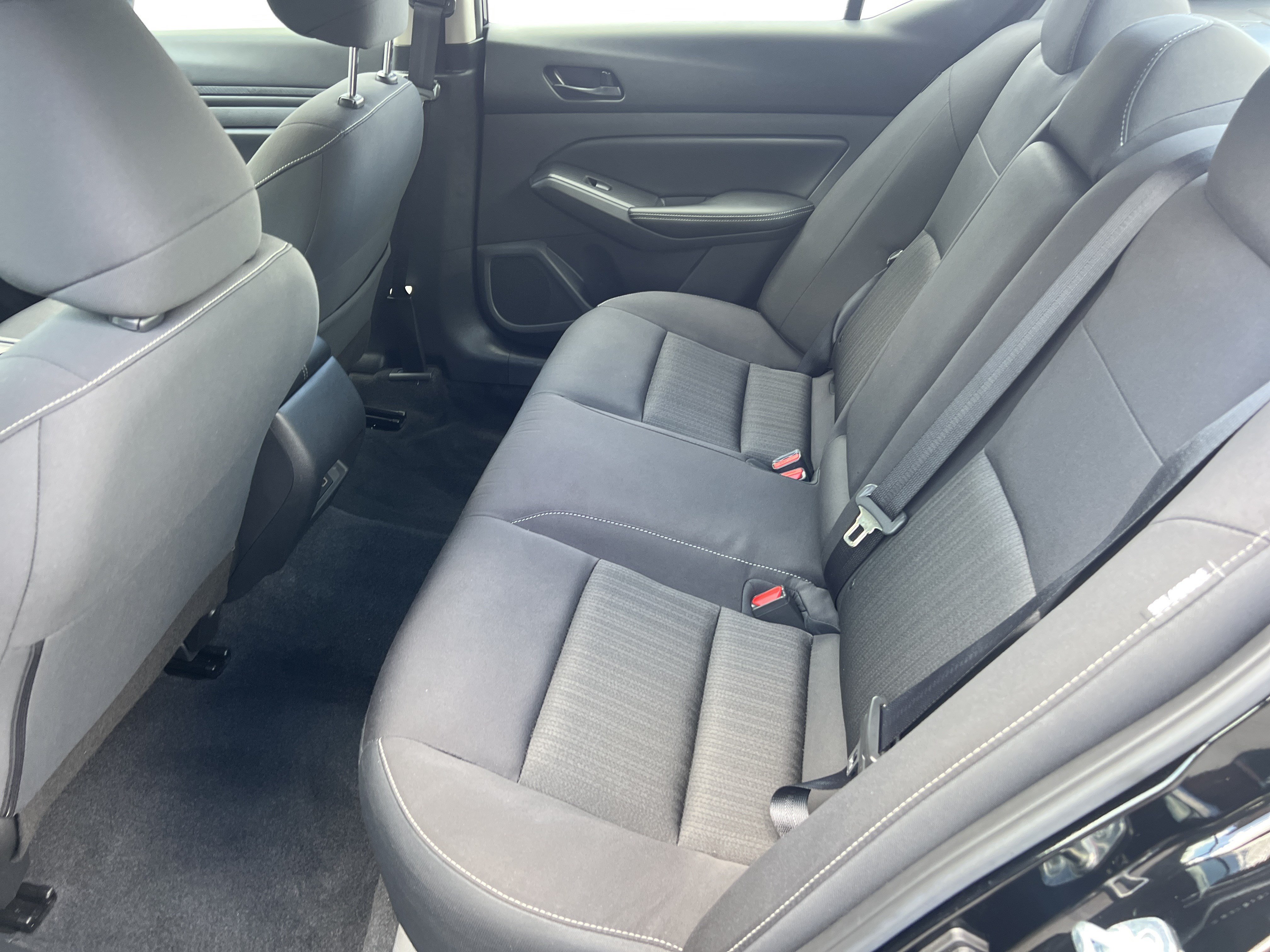 Used 2025 Nissan Altima 2.5 SV FWD image 26