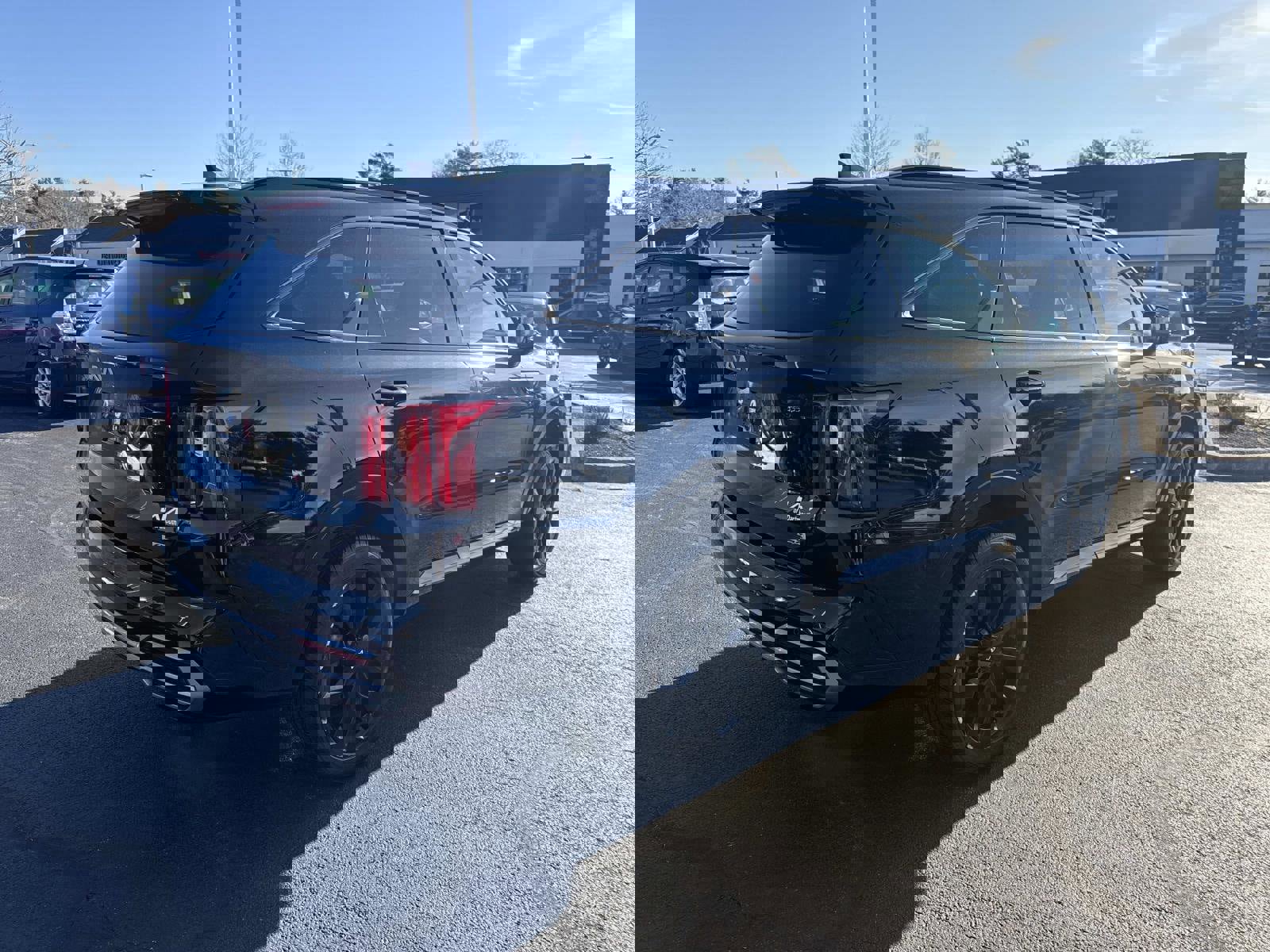 Used 2023 Kia Sorento SX image 9