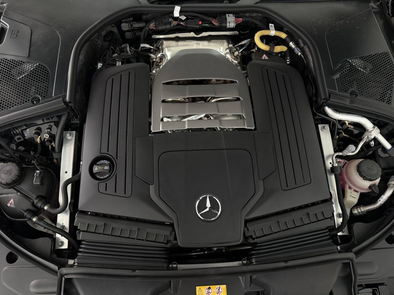 New 2027 Mercedes-Benz S 580 4MATIC Sedan image 32