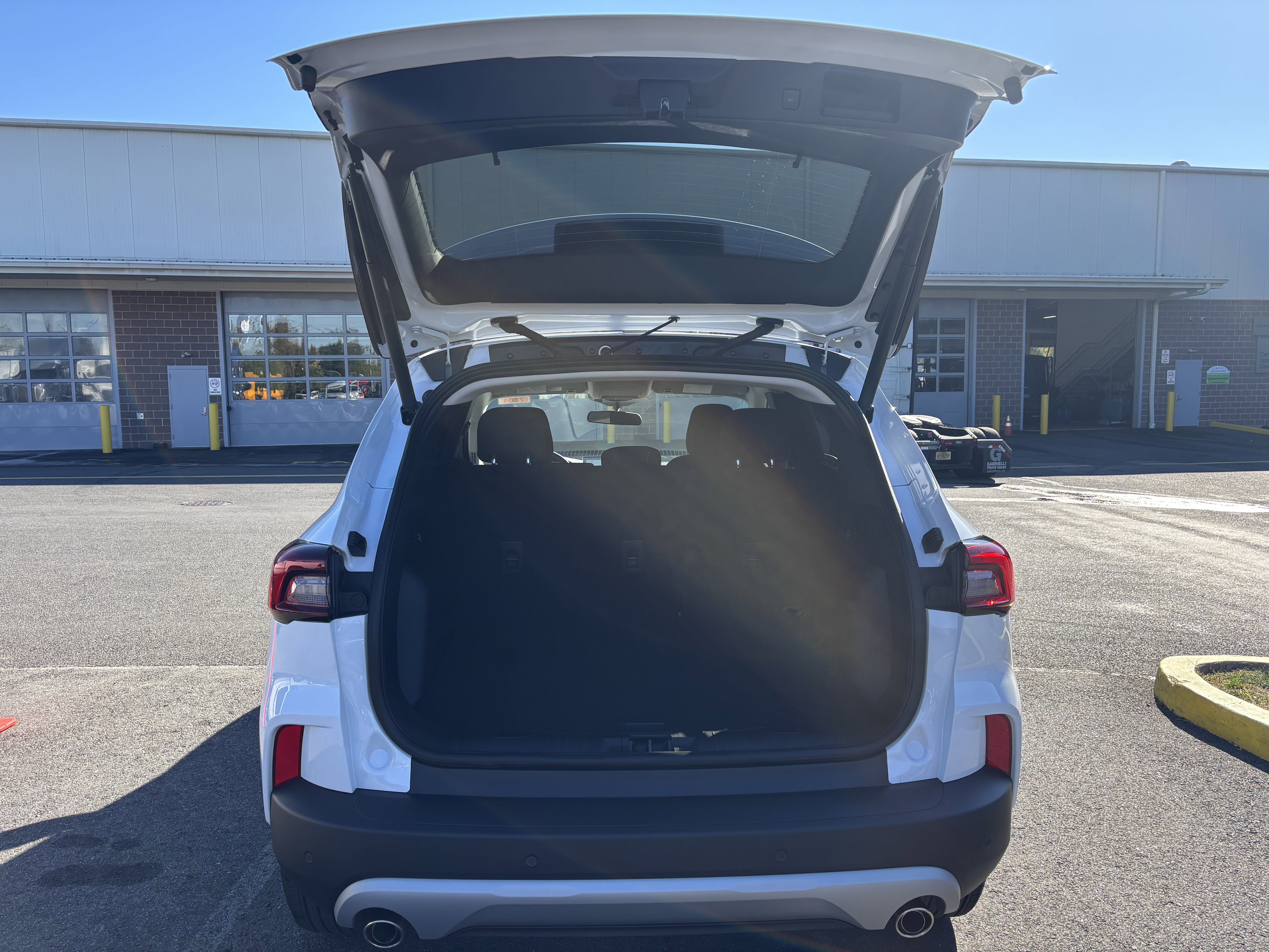 New 2026 Ford Escape Active image 9