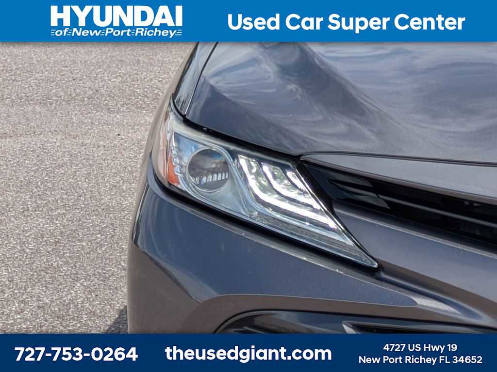 Used 2019 Toyota Camry XLE FWD image 9