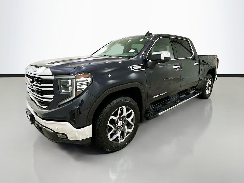 Used 2024 GMC Sierra 1500 SLT image 3