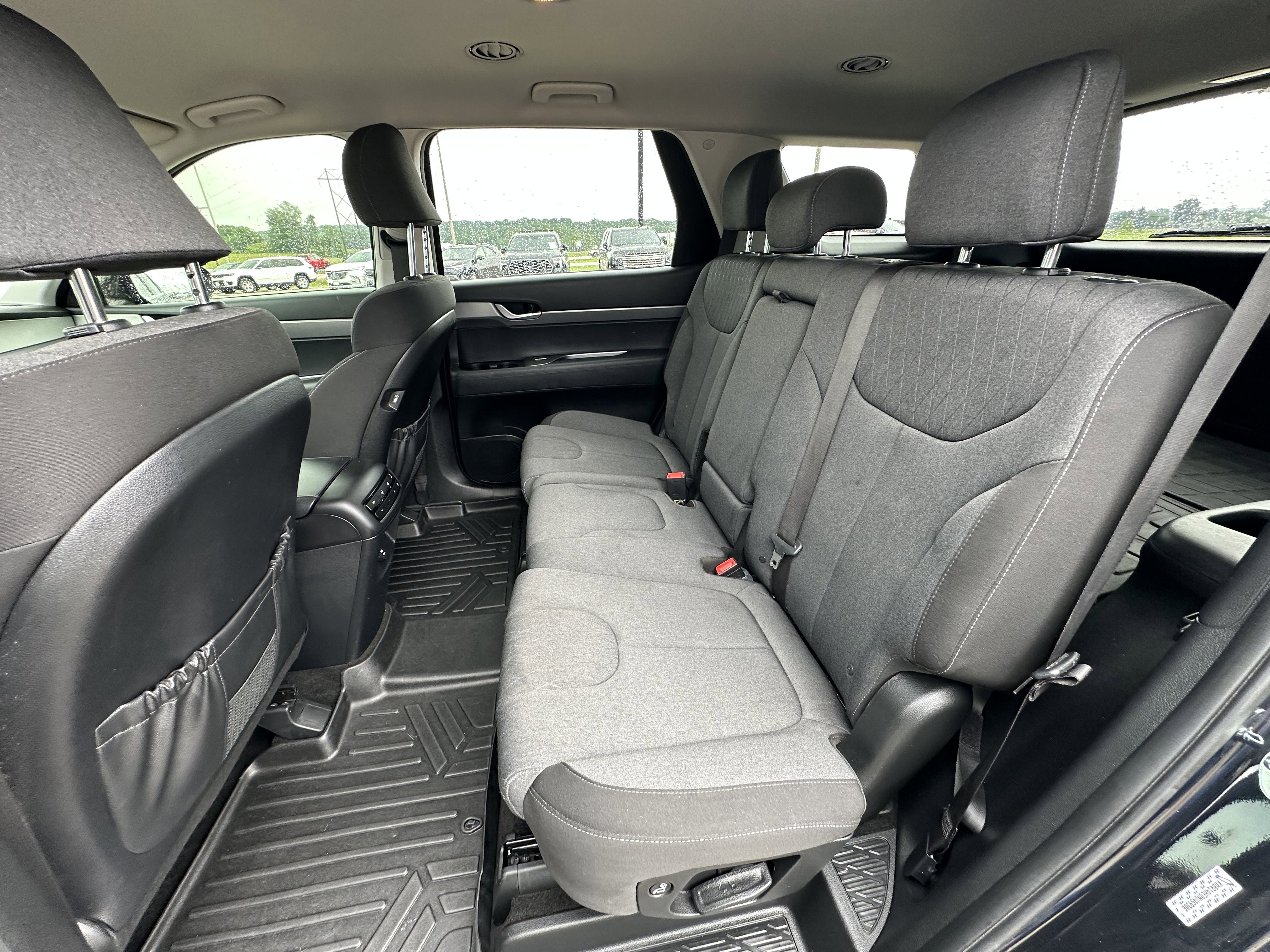 Used 2022 Hyundai Palisade SE w/ Cargo Package FWD image 18