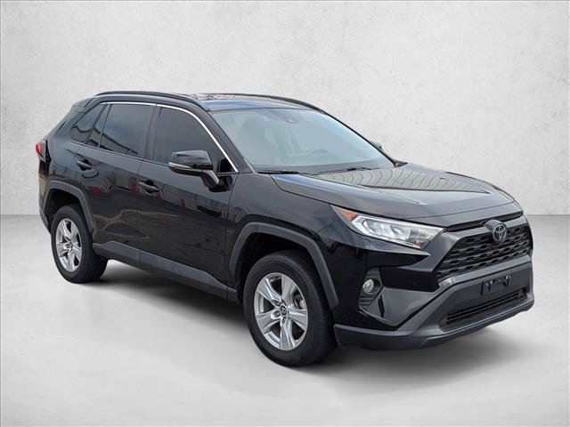 Used 2021 Toyota RAV4 XLE FWD image 3