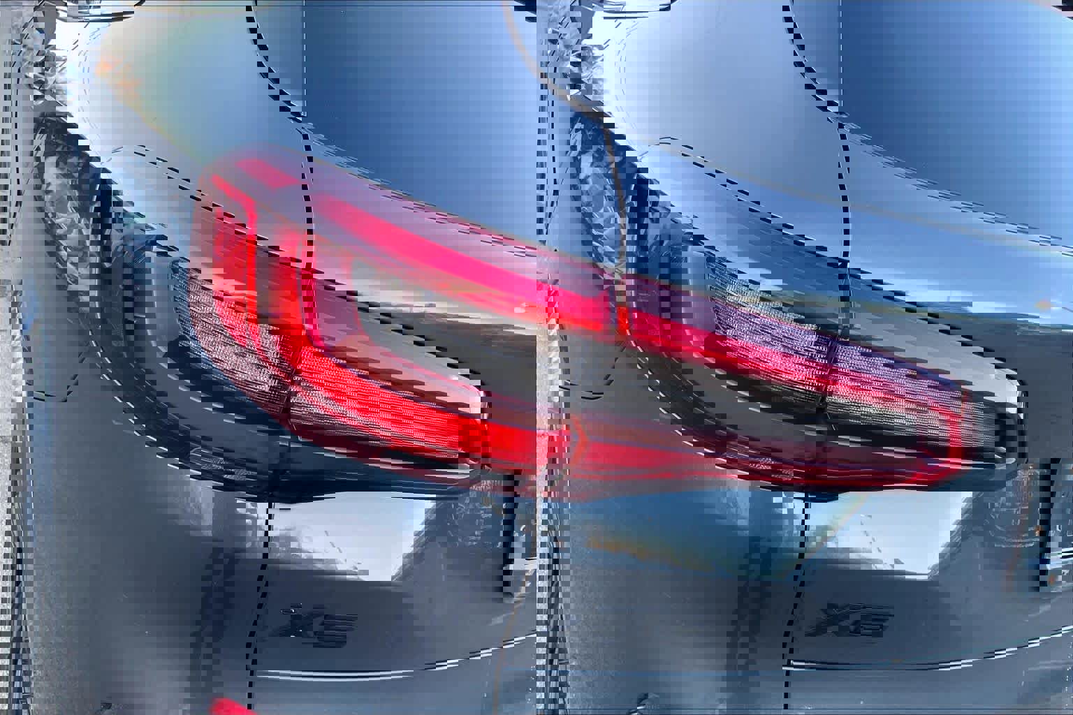 Used 2019 BMW X5 xDrive50i w/ M Sport Package image 28